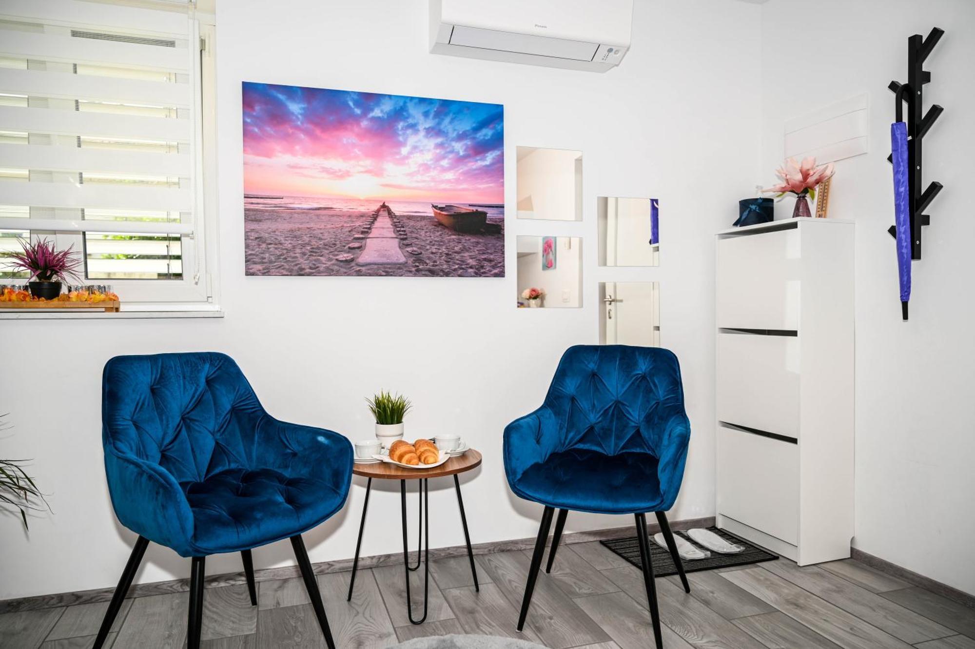 Blue Apartment With Free Parking Ljubljana Exteriör bild